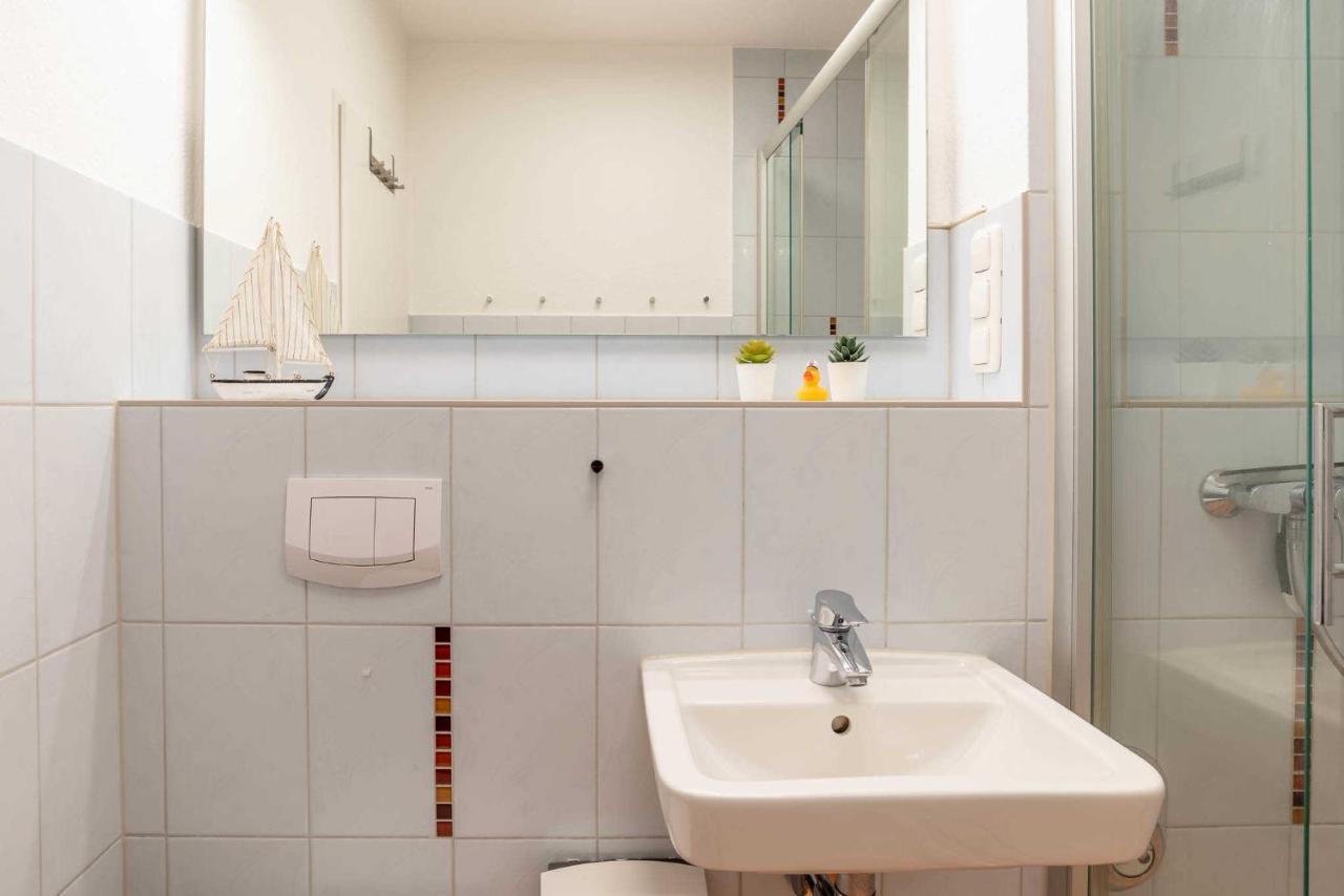 Ferienwohnung Captain Jack Schilksee Buitenkant foto